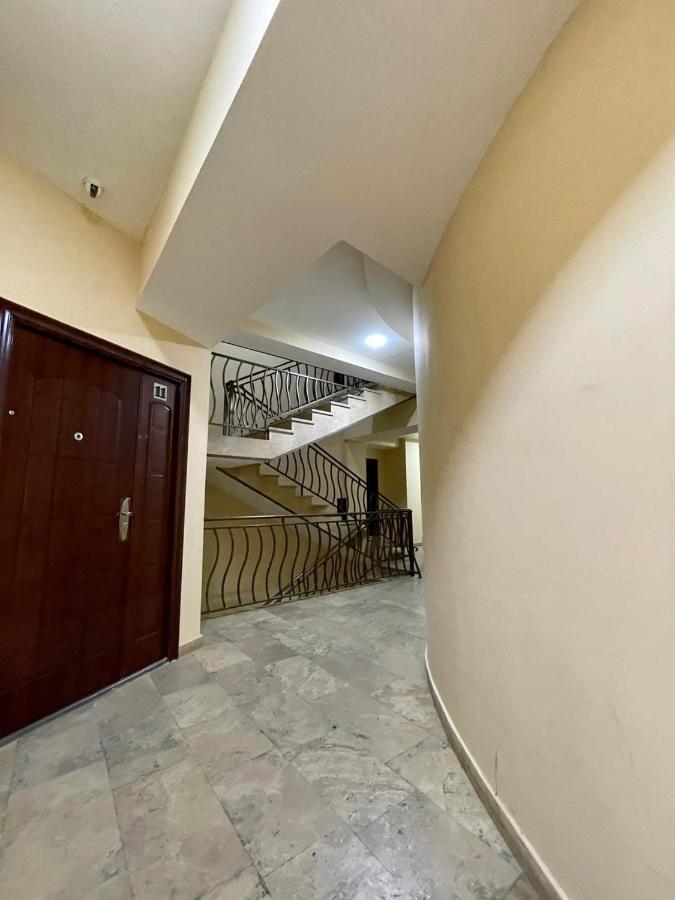 Armenak Apartment No 8, Abovyan Street Ereván Exterior foto